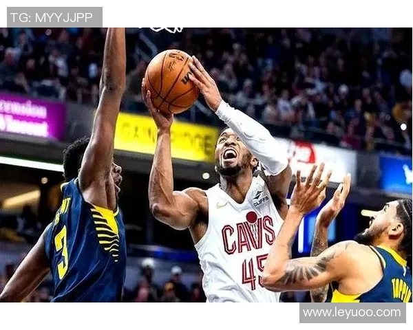 米切尔表现起伏明显第三节狂砍21分末节却陷入低迷仅得4分失误频繁 米切尔表现起伏明显第三节狂砍21分末节却陷入低迷仅得4分失误频繁