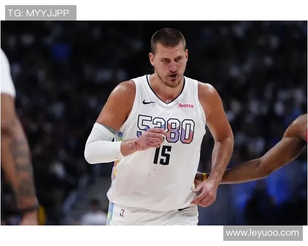 七年前的今天约基奇完美三双创下35分11板11助攻0失误的辉煌时刻