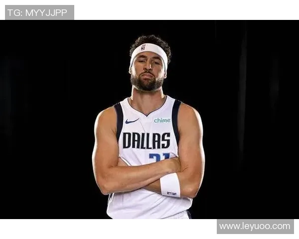 克莱坦言球员应接受球迷批评强调场上表现源于自身努力 克莱坦言球员应接受球迷批评强调场上表现源于自身努力